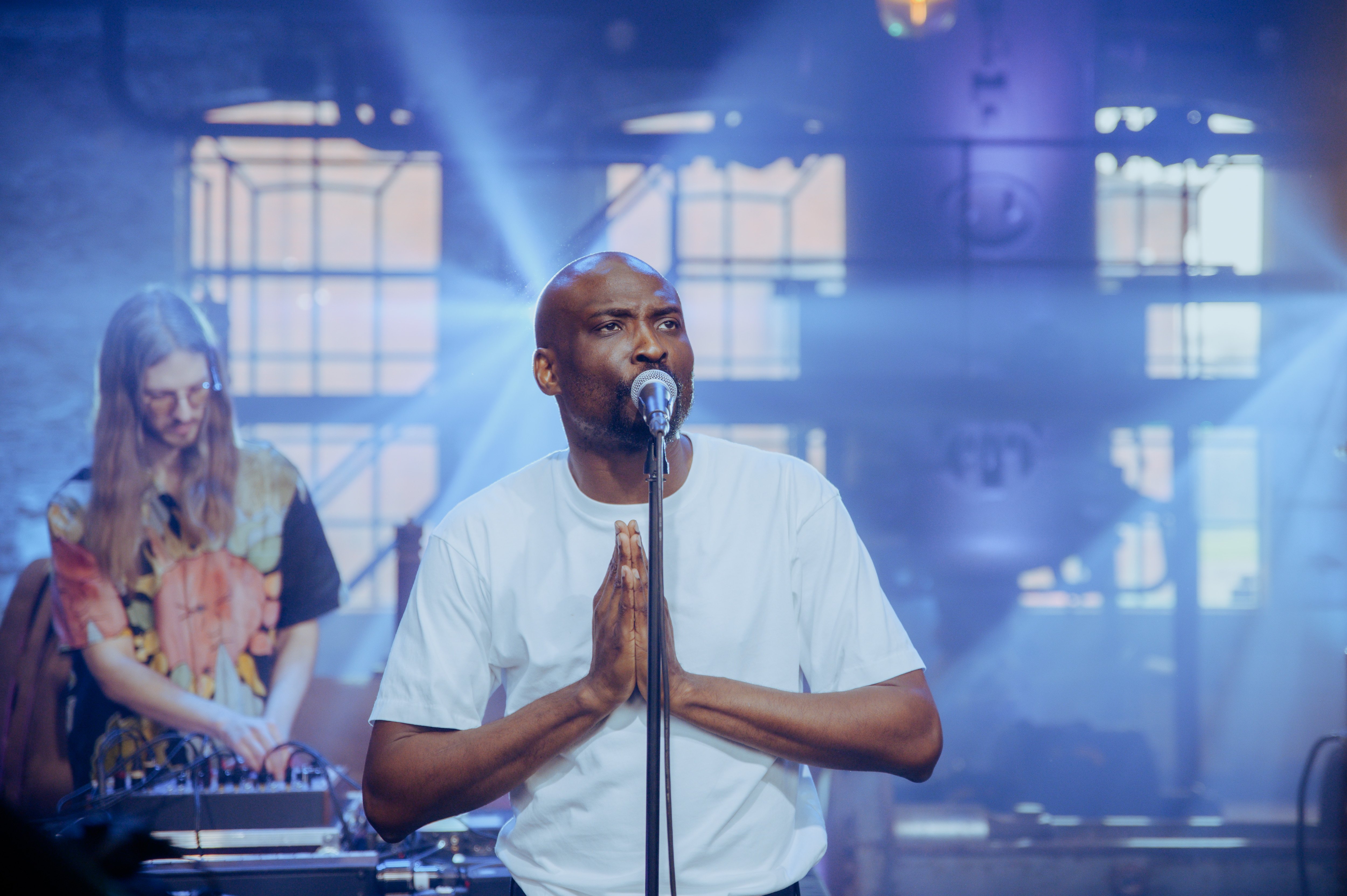 JOSHUA-IDEHEN_OmmelandSessies_CasperMaas_20260116_ESNS26_CMA3851